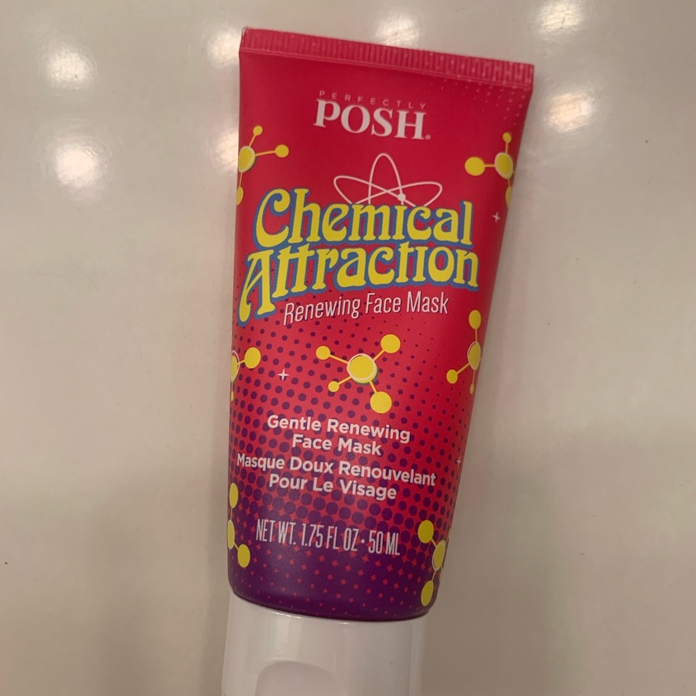 Perfectly Posh Chemical Attraction face mask